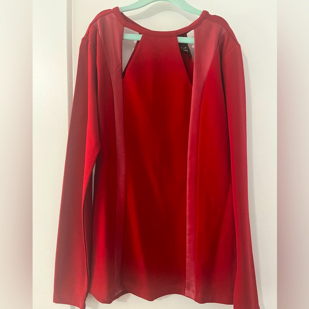 Cut out Long Sleeves top